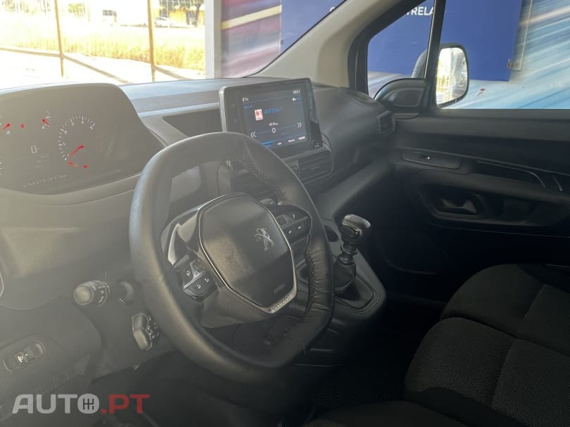 Peugeot Partner 1.6 BlueHDi L1 Premium 3L