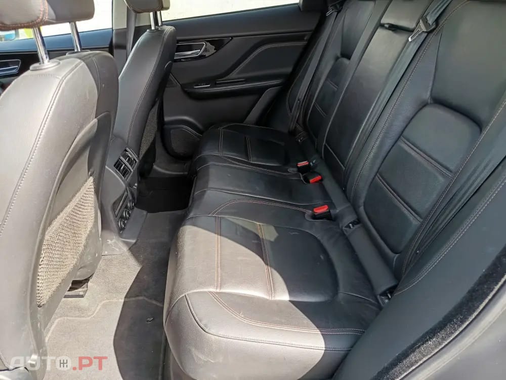 Jaguar F-Pace 2.0 i4D Prestige AWD