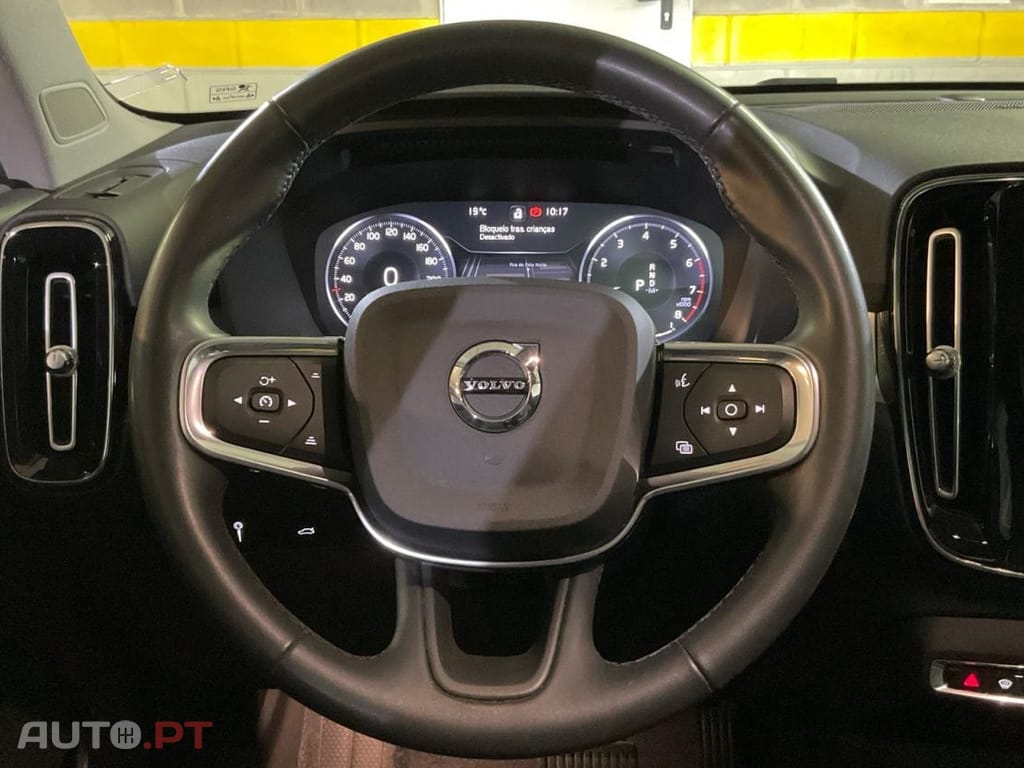 Volvo XC40 1.5 T3 Momentum Plus Geartronic