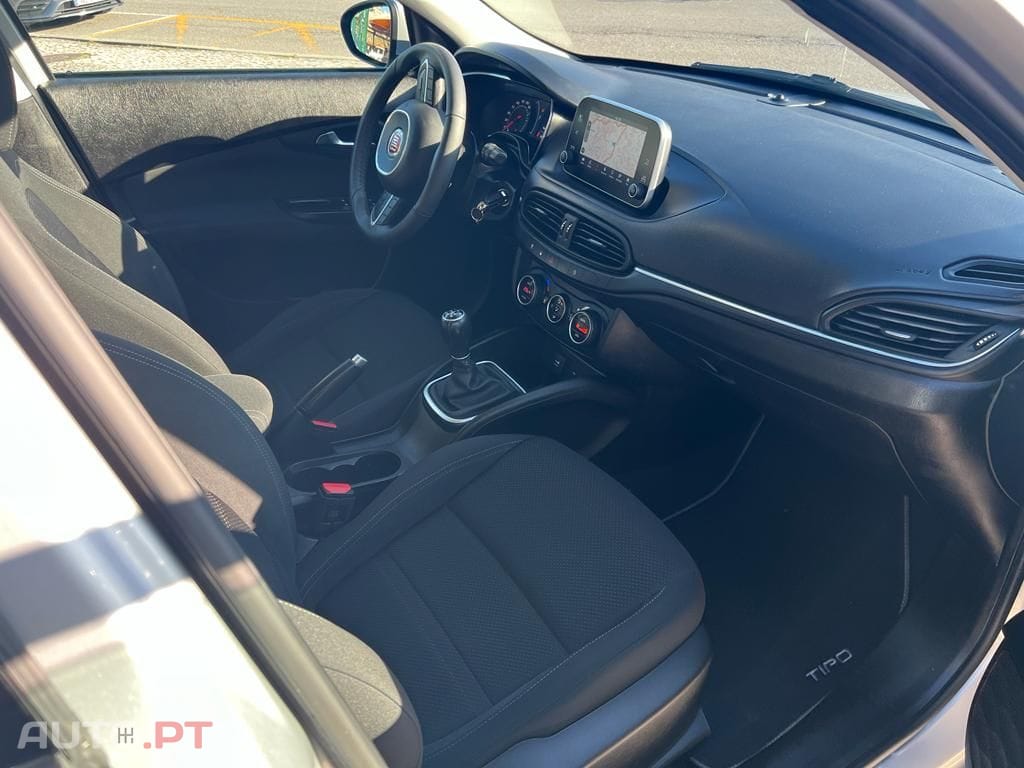 Fiat Tipo 1.3 M-Jet Lounge Tech J17