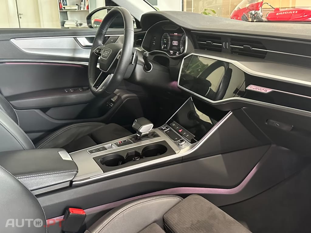Audi A6 Avant 55 TFSIe quattro Sport