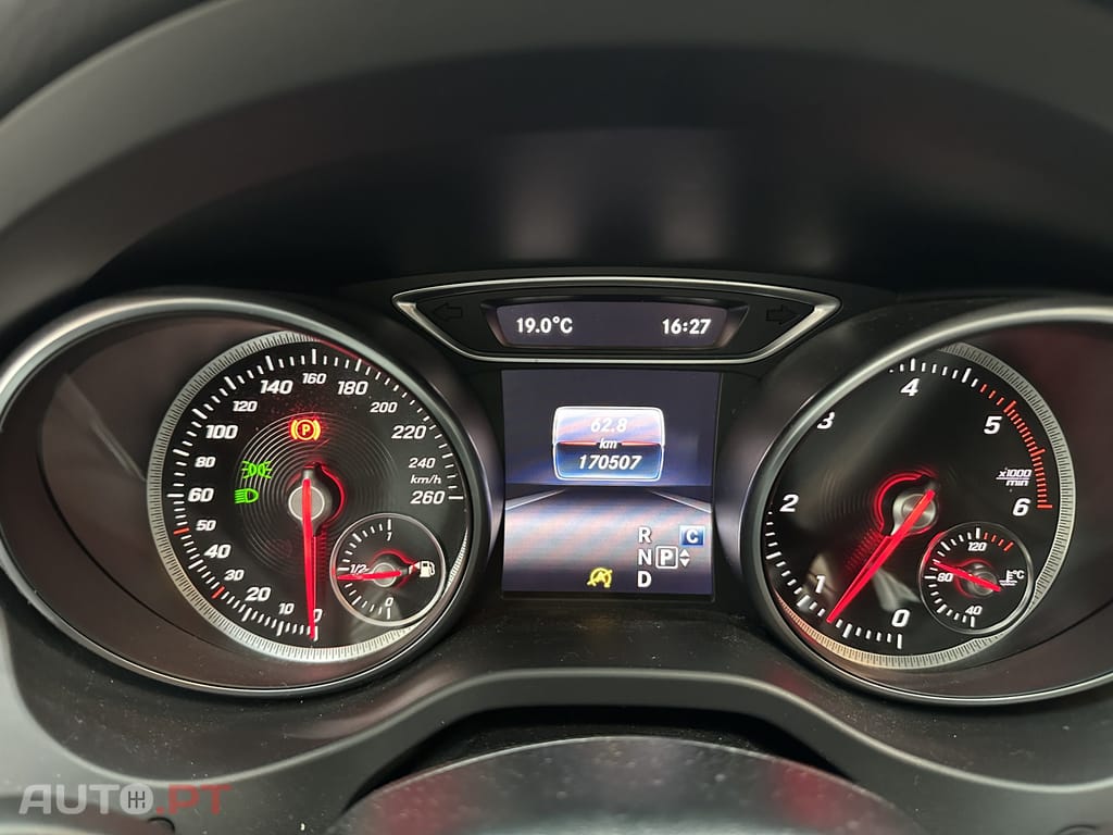 Mercedes-Benz CLA 200 d