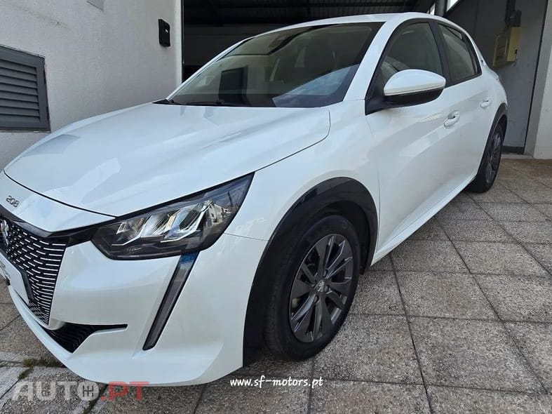 Peugeot E-208 Active