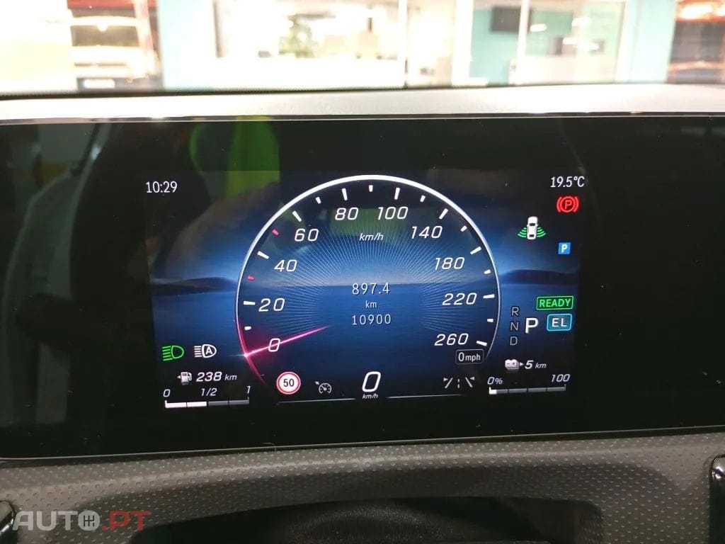 Mercedes-Benz A 250 e