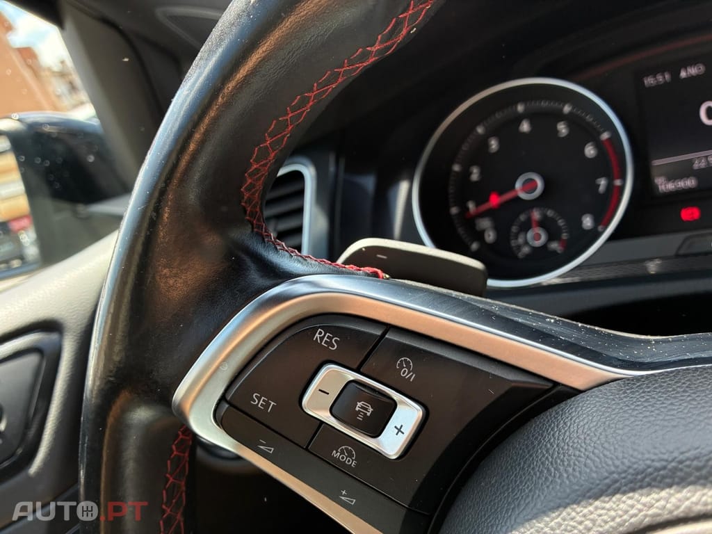 Volkswagen Golf 2.0 TSi GTi DSG Performance