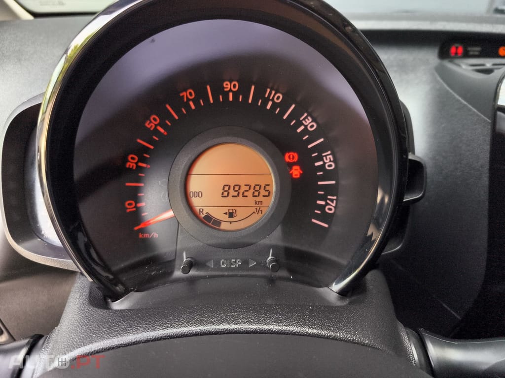 Citroen C1 1.2 VTi Shine