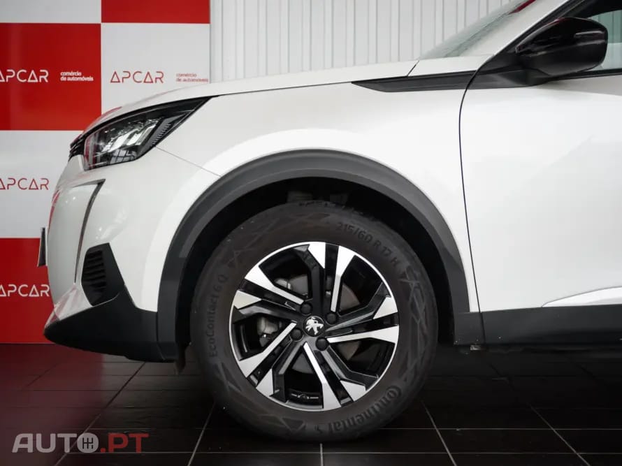 Peugeot 2008 PureTech 130 EAT8 Allure