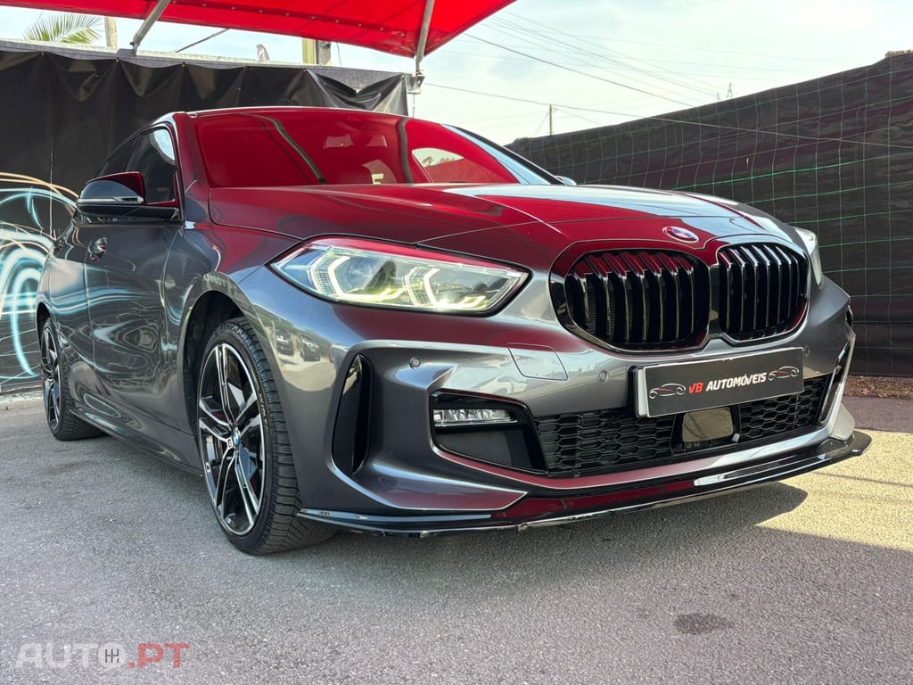 BMW 116 d Pack Desportivo M Auto