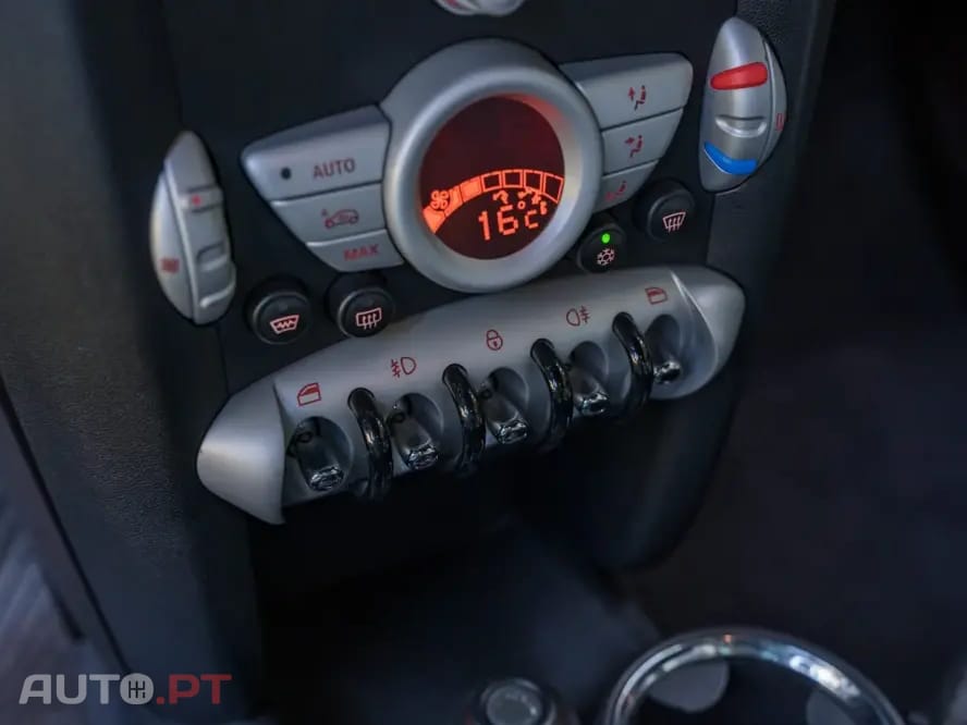 MINI Cooper Cooper D