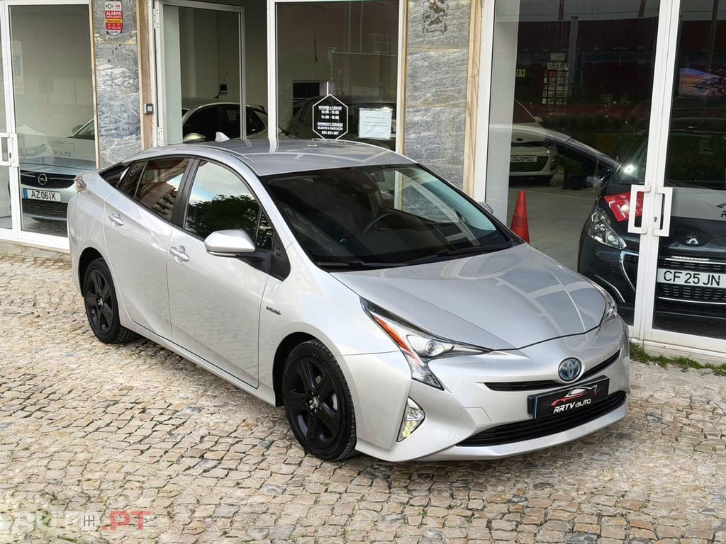 Toyota Prius 1.8 Luxury Touch&Go