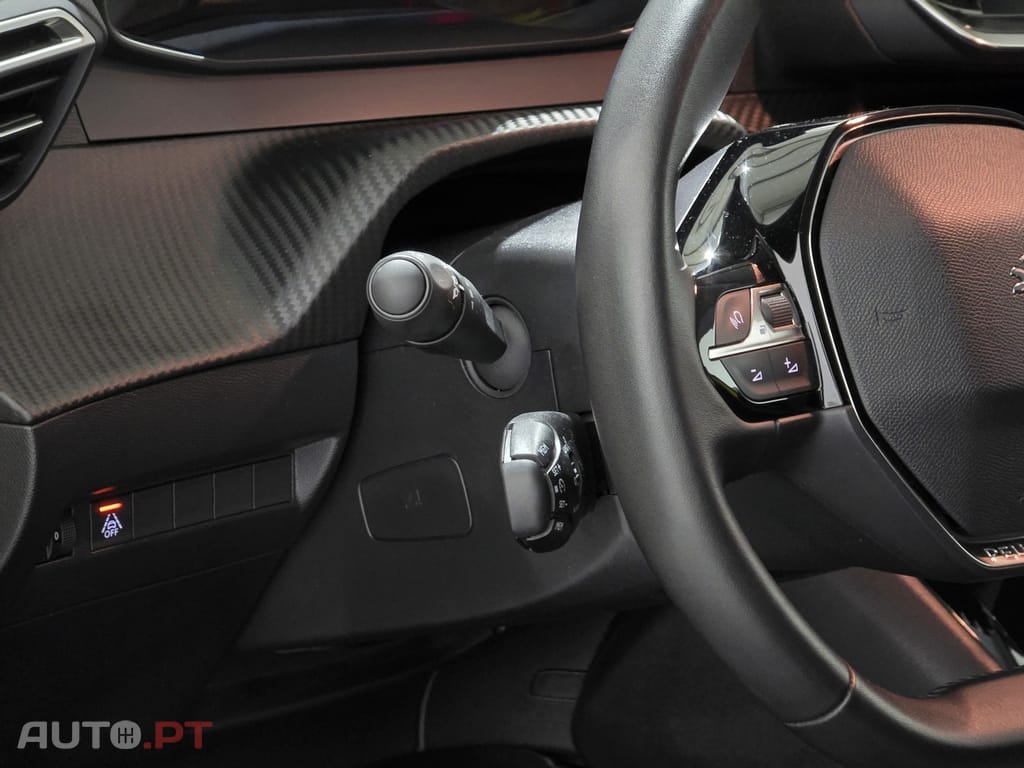 Peugeot E-208 50 kWh Active