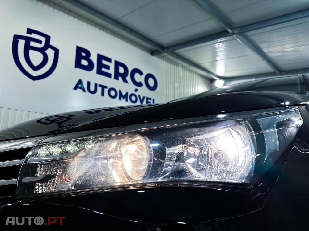 Toyota Corolla 1.4 D-4D Exclusive +Navi MM