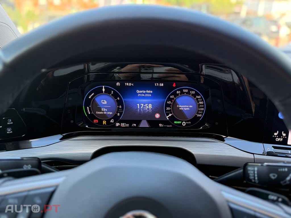 Volkswagen Golf 1.4 eHybrid OPF DSG Style