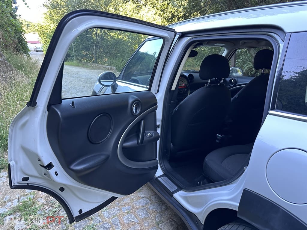 MINI Countryman One D