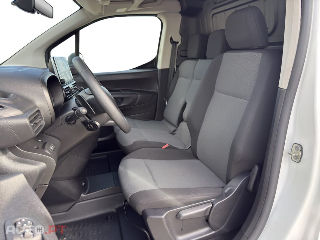 Citroen Berlingo M PureTech EAT8 Feel