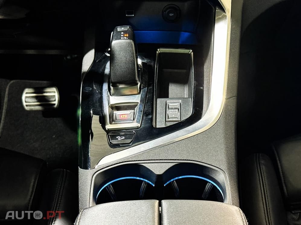 Peugeot 3008 1.6 Hybrid4 GT Pack e-EAT8