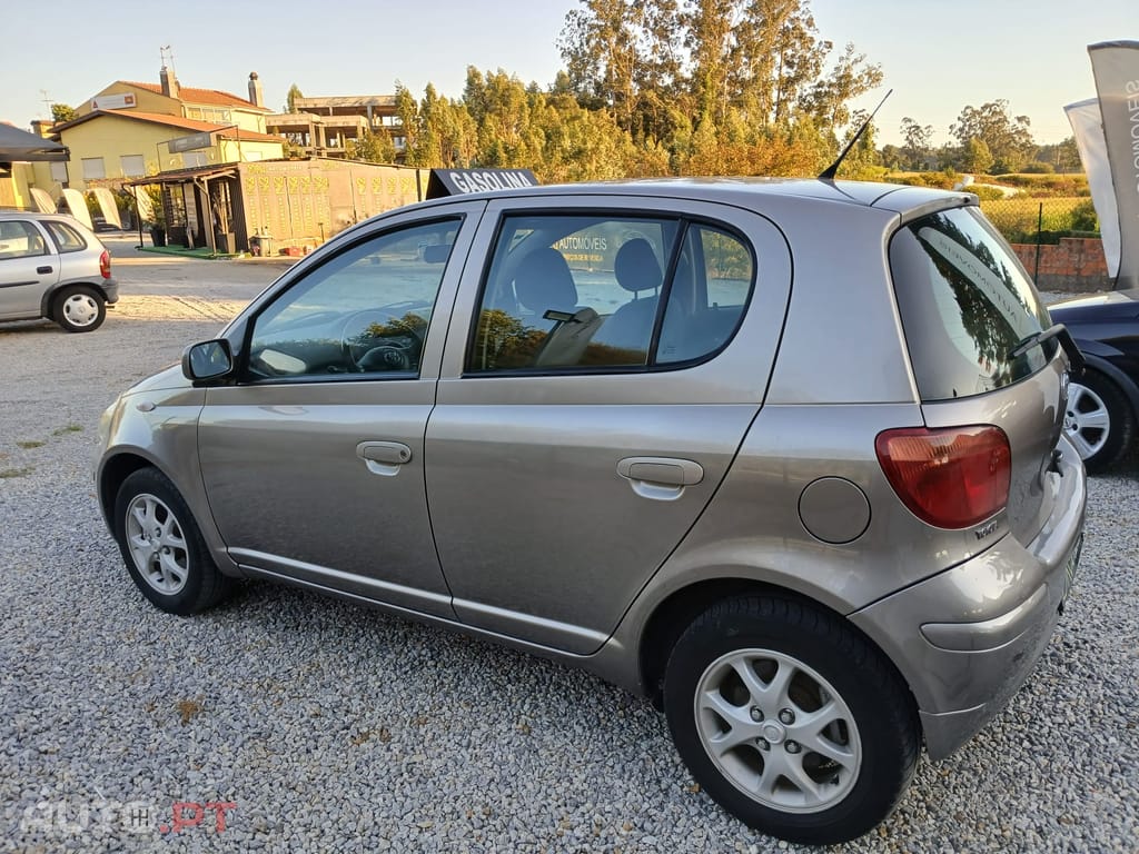 Toyota Yaris 1.0 Terra