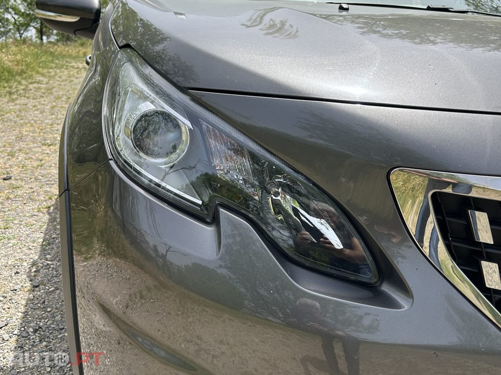Peugeot 2008 1.2 Pure Tech
