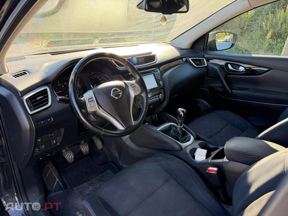 Nissan Qashqai 1.5 dCi N-Connecta 18