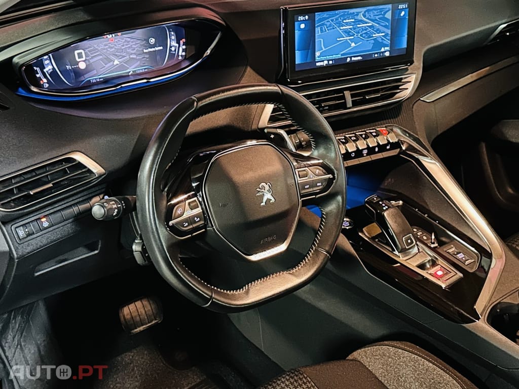 Peugeot 5008 1.2 PureTech Allure EAT8