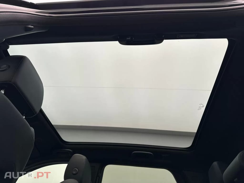 Land Rover Discovery Sport 1.5 I3 P300e AWD SE