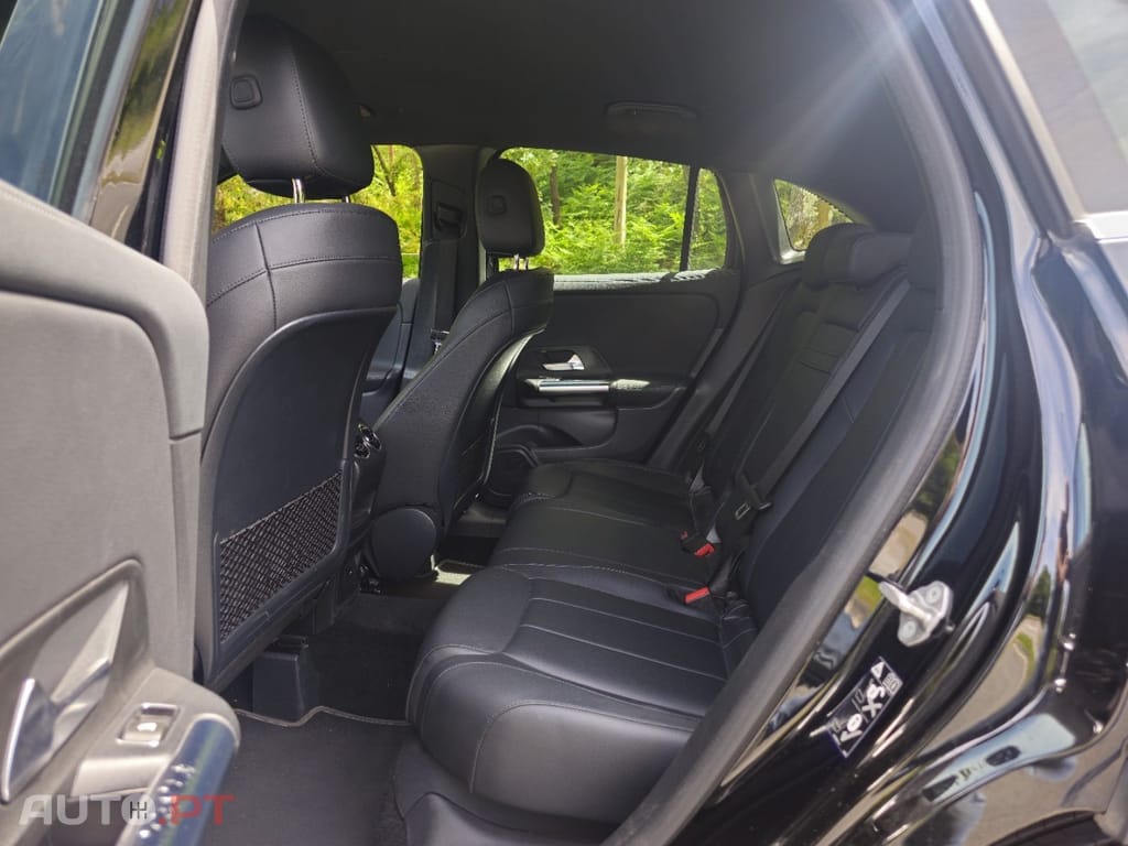 Mercedes-Benz GLA 180 d 8G-DCT