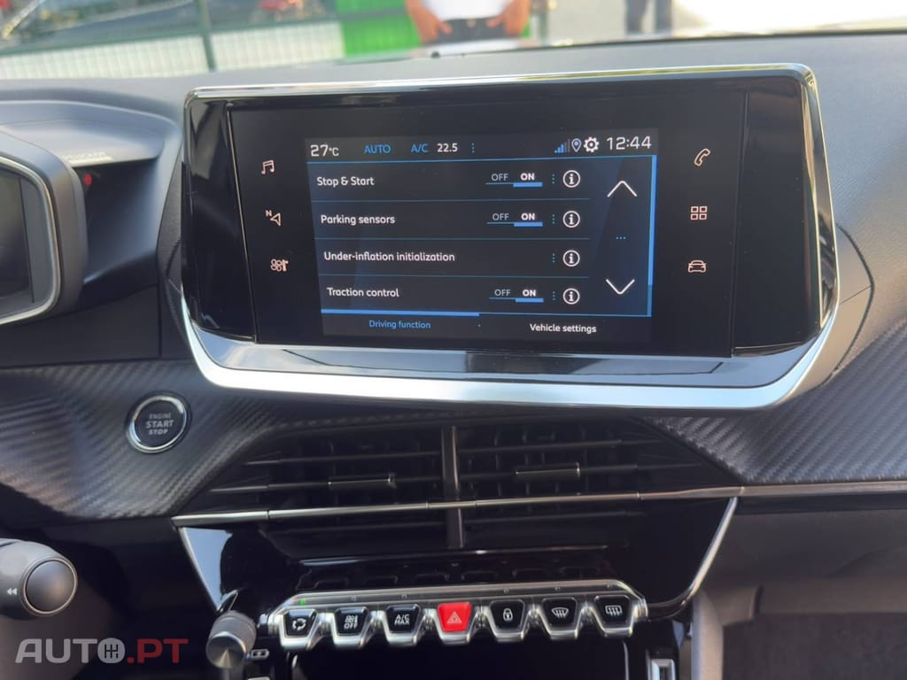 Peugeot 2008 1.2 PureTech Allure Pack EAT8