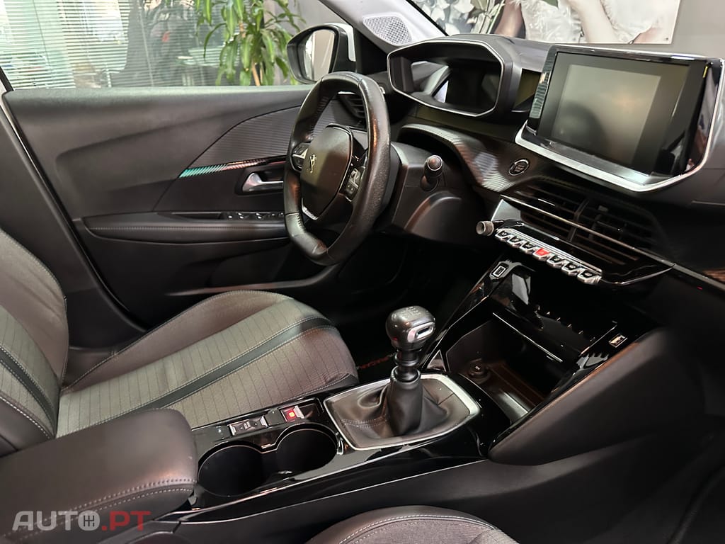 Peugeot 208 1.2 PureTech Allure Pack