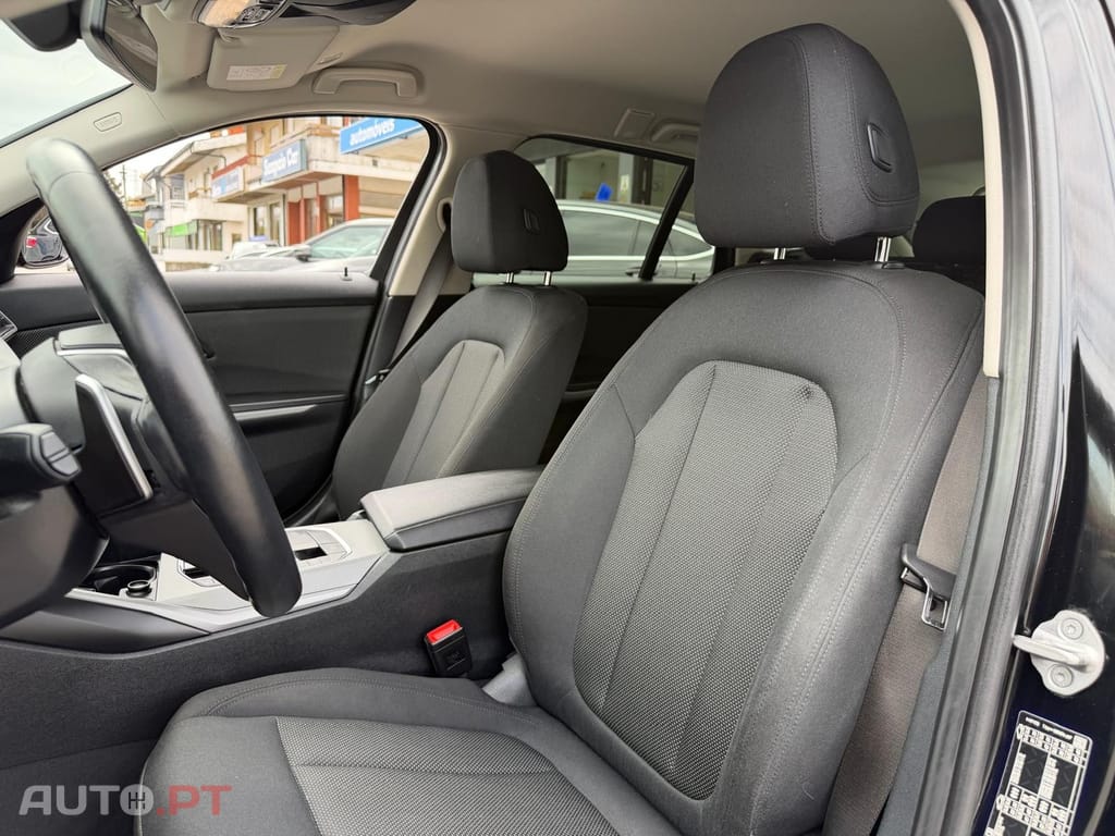 BMW 320 e Auto