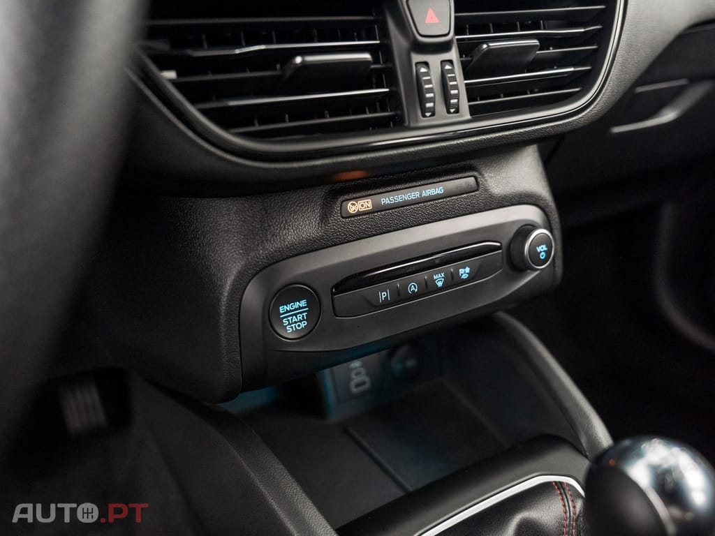 Ford Focus SW 1.0 EcoBoost MHEV ST-Line