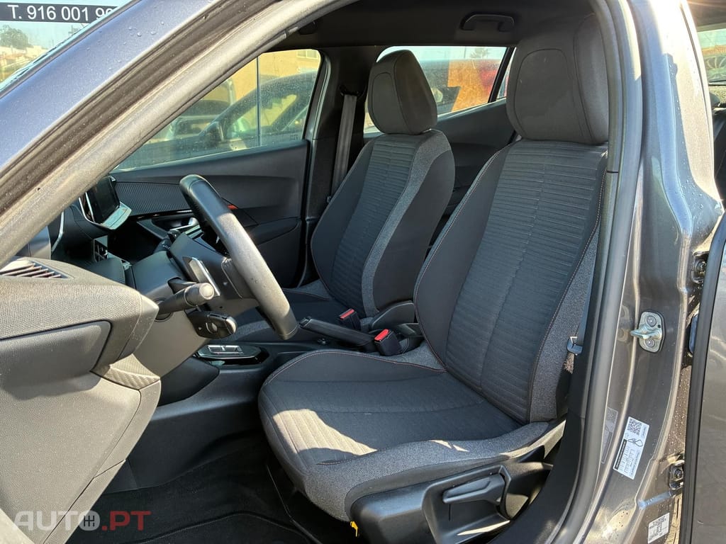 Peugeot 2008 1.5 BlueHDi Active EAT8