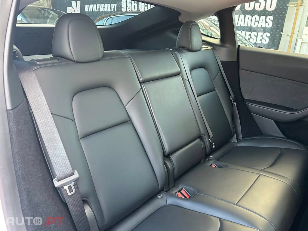 Tesla Model Y Standard RWD