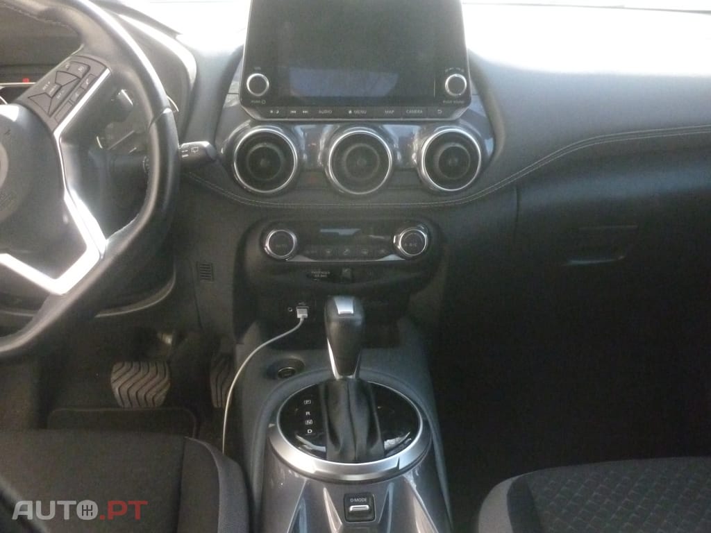 Nissan Juke 1.0 DIG-T N-Connecta Auto