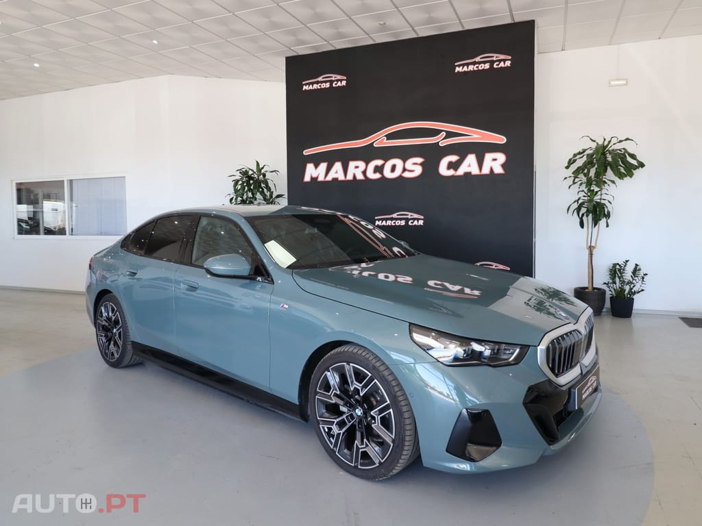 BMW 530 e Pack Desportivo M