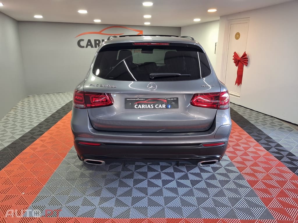 Mercedes-Benz GLC 300 de 4MATIC AMG Line