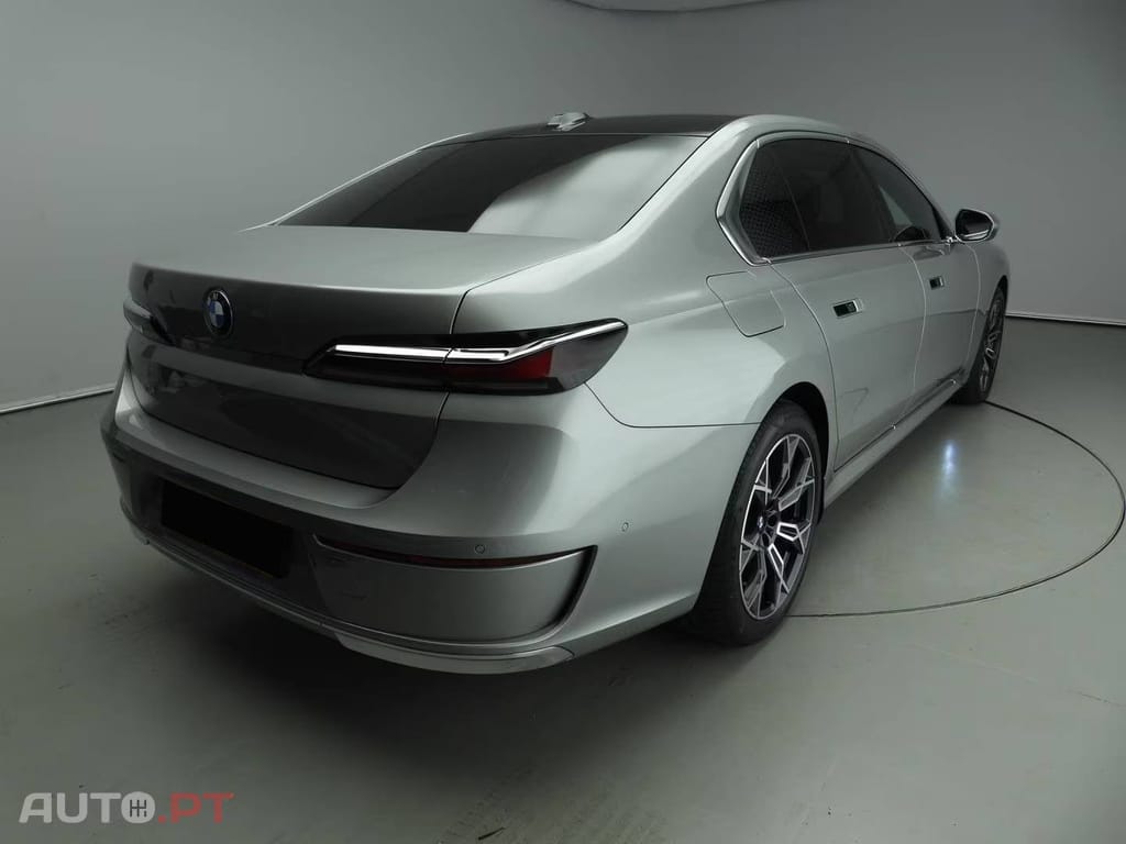 BMW 750 e xDrive