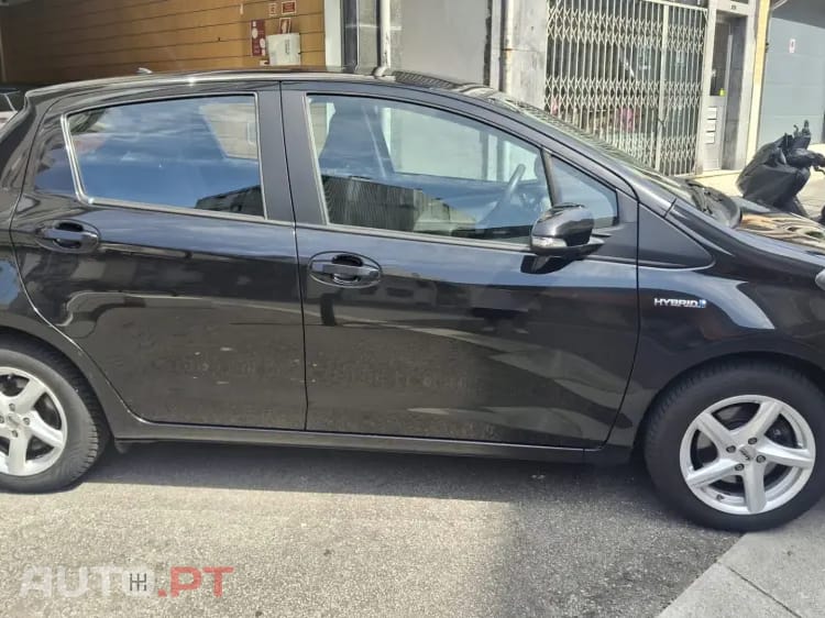 Toyota Yaris 1.5 HSD Exclusive+P.Luxury