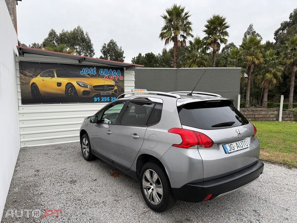 Peugeot 2008 1.2 PureTech Active