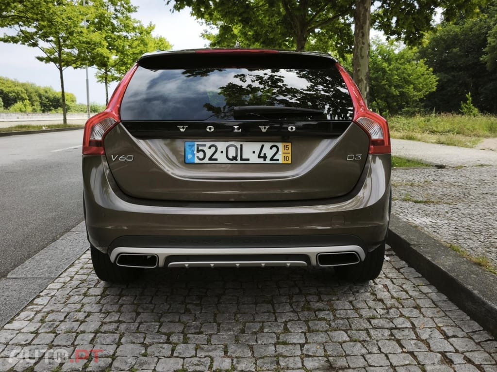 Volvo V60 Cross Country 2.0 D3 Summum Geartronic