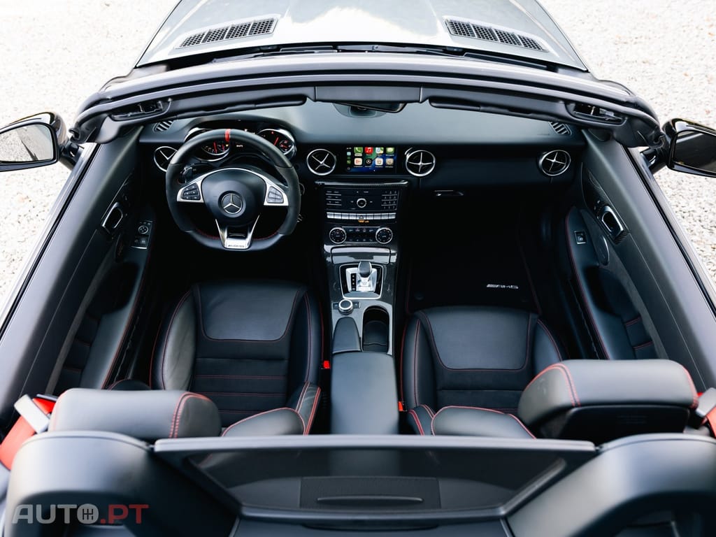 Mercedes-Benz SLC Standard