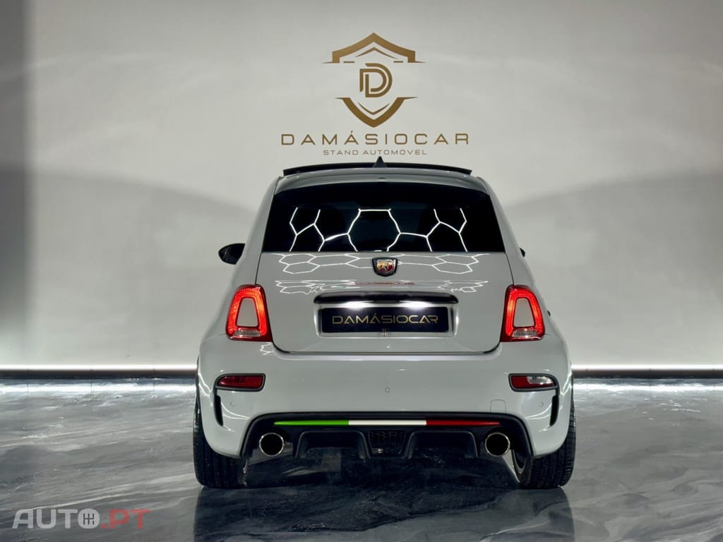Abarth 500 1.4 T-Jet Essesse
