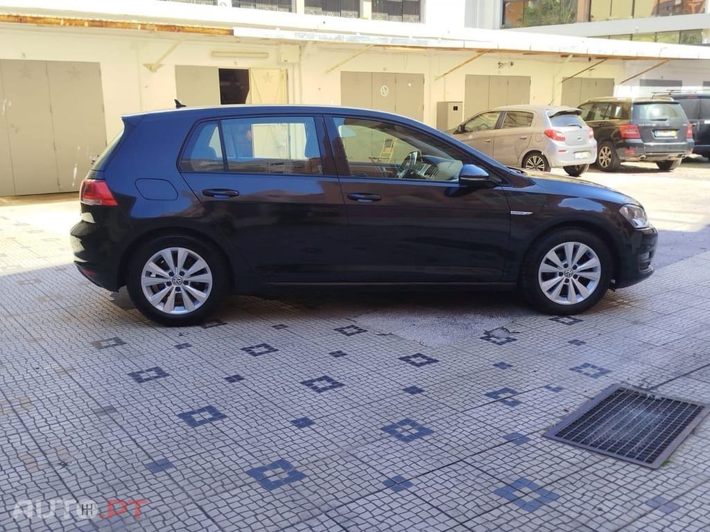 Volkswagen Golf 1.0 TSI Confortline