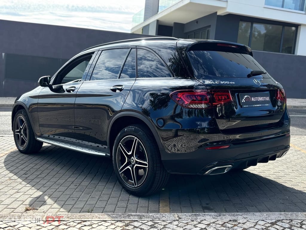 Mercedes-Benz GLC 300 de 4Matic 9G-TRONIC AMG Line