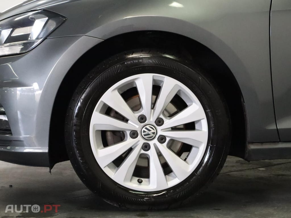 Volkswagen Golf 1.6 TDI  Confortline DSG Variant