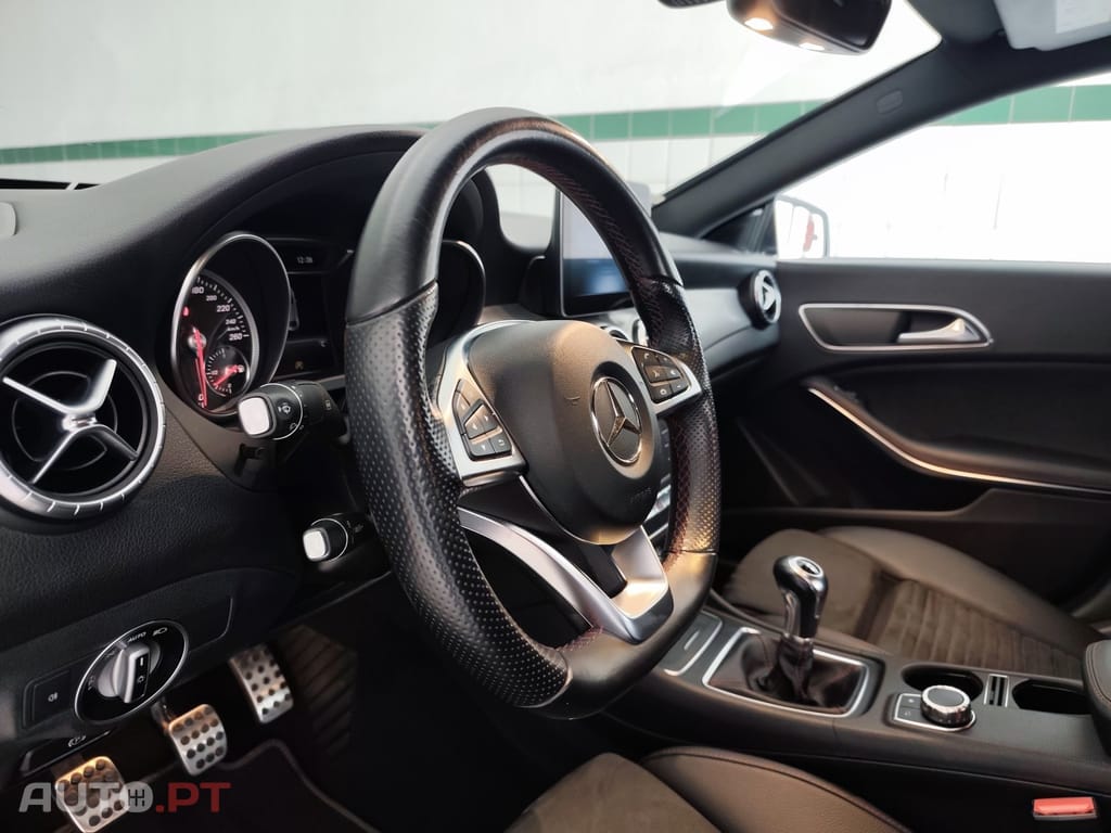 Mercedes-Benz CLA 180 d AMG Line