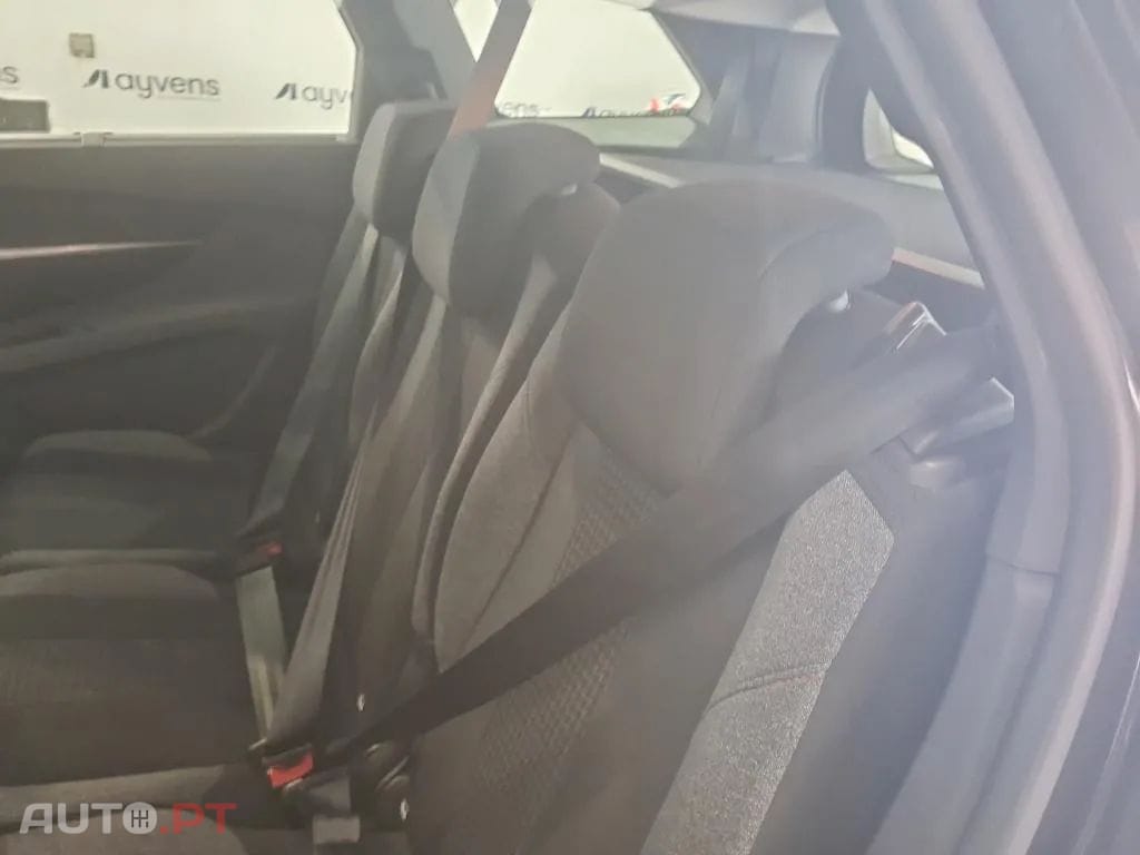Peugeot 5008 1.5 BlueHDi Active Pack EAT8