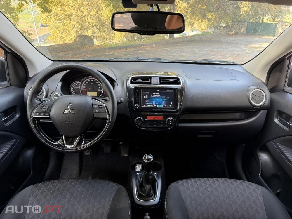 Mitsubishi Space Star 1.2 Intense Connect Edition
