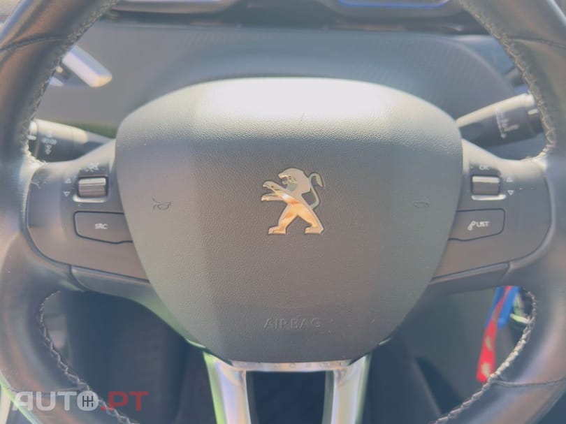 Peugeot 2008 1.2 PureTech Allure