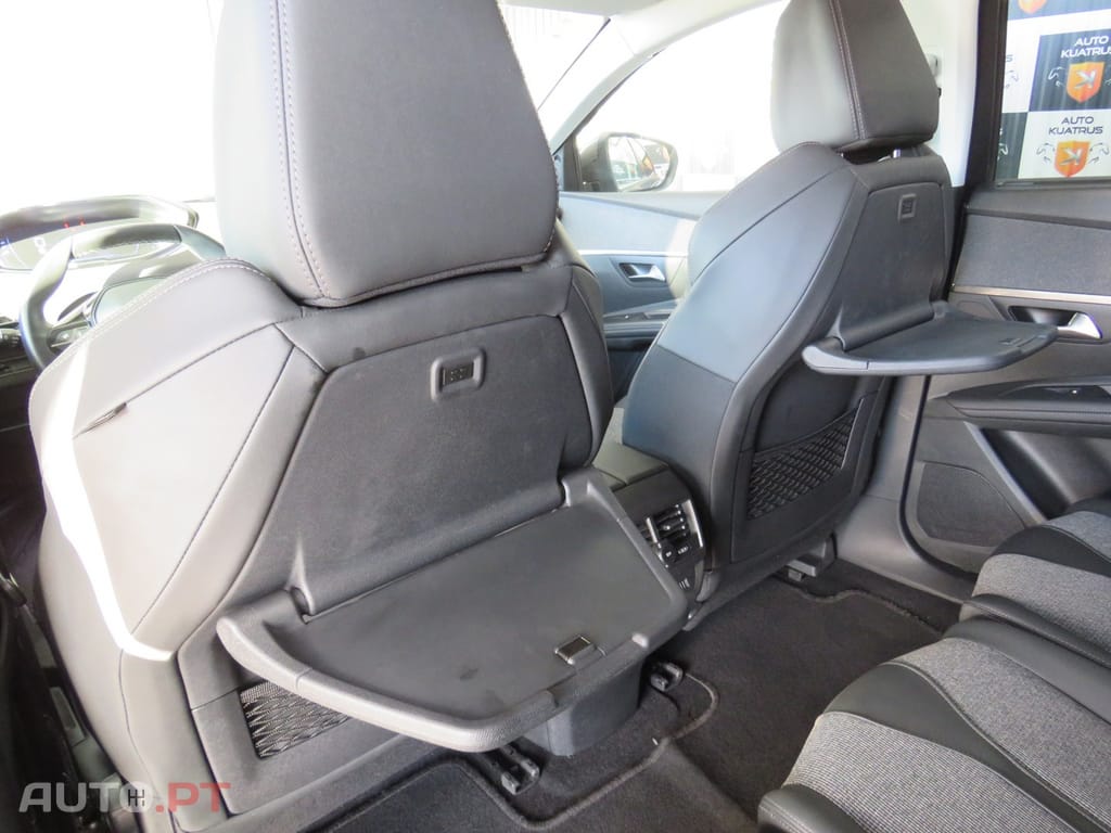 Peugeot 5008 1.5 BlueHDi Allure