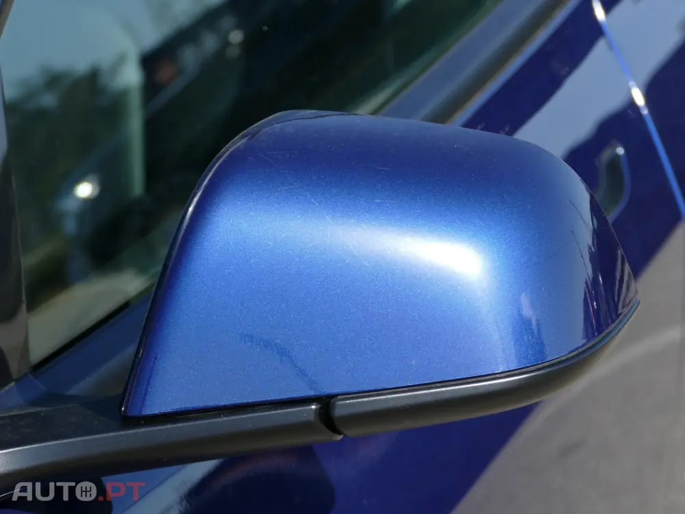 Tesla Model 3 Tração Traseira